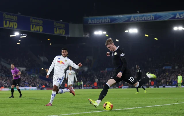 Cole_Palmer_cross_vs_Leeds_United_3