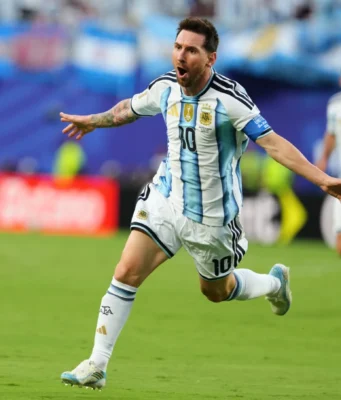Messi Hat-Trick Powers Argentina Past Algeria as World Cup Legend Equals Klose’s All-Time Scoring Record