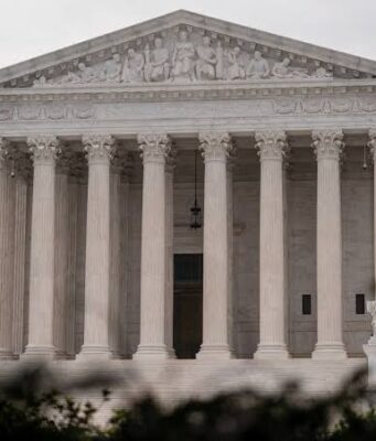 US Supreme Court Upholds Birthright Citizenship for Children Born to Undocumented, Temporary Immigrants